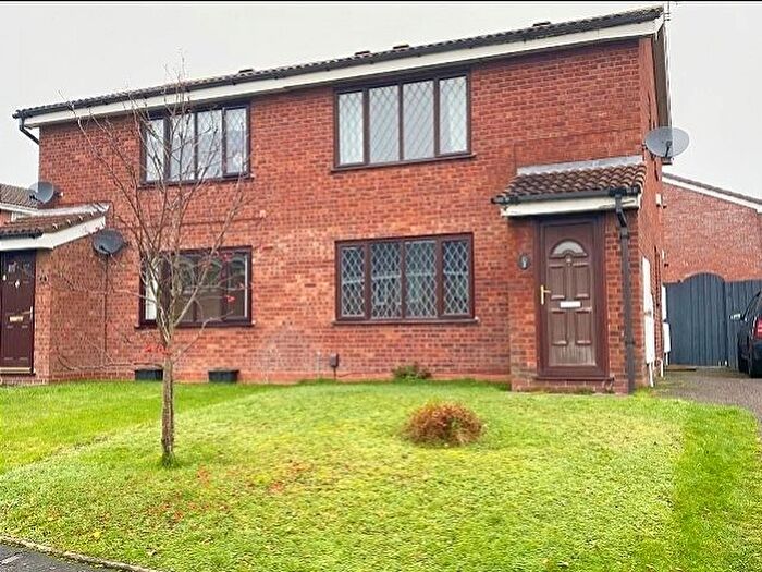 1 Bedroom Flat To Rent In Sandalwood Close, Willenhall, WV12