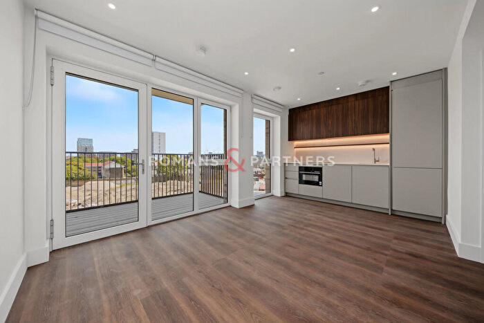1 Bedroom Apartment To Rent In Botanical Apartments, Bow Green, E3