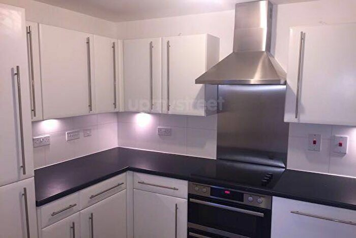 2 Bedroom Apartment To Rent In Brunel House, Chancellor Way, Dagenham, RM8