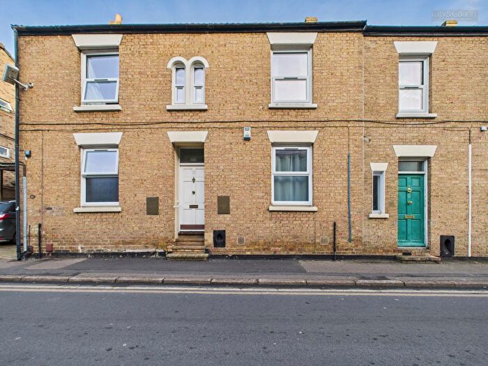2 Bedroom Terraced House For Sale In Fitzwilliam Street, Peterborough, PE1