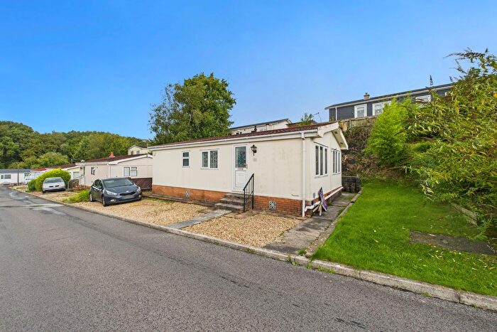 2 Bedroom Chalet For Sale In Ash Grove, Woodland Park, Waunarlwydd, SA5