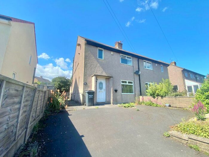 2 Bedroom House To Rent In Moor Bottom Road, Halifax, HX2