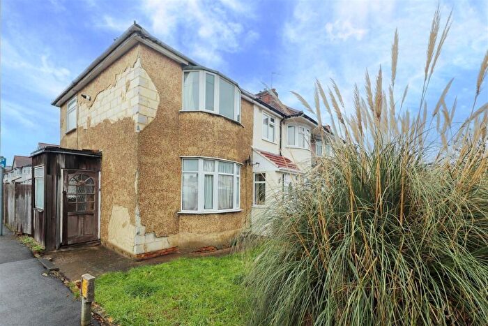 2 Bedroom Semi Detached House For Sale In Windsor Gardens, Hayes, UB3