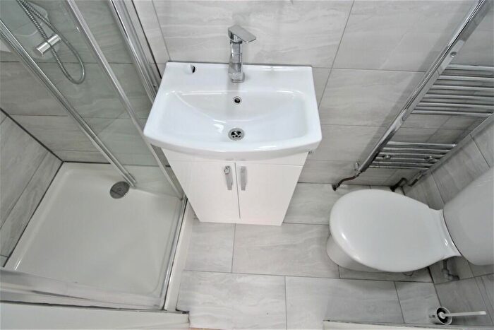 5 Bedroom Terraced House To Rent In Langwood Close, Coventry, CV4