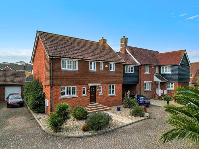 5 Bedroom Detached House For Sale In Palmyra Place, Eastbourne, BN23