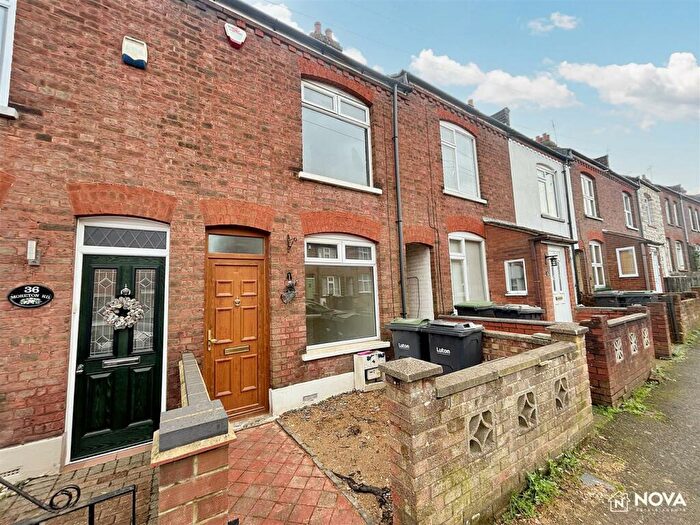 3 Bedroom Terraced House To Rent In Moreton Road South, Luton, LU2