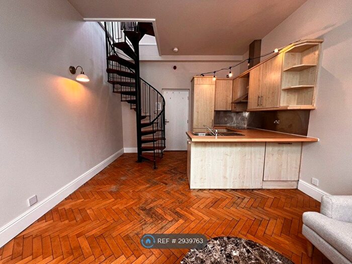 1 Bedroom Flat To Rent In Eastgate, Leeds, LS2