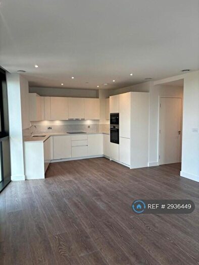 2 Bedroom Flat To Rent In Affinity View, London, E16