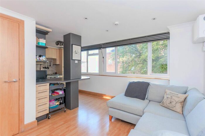 2 Bedroom Property To Rent In Lower Fisher Row, Oxford, OX1