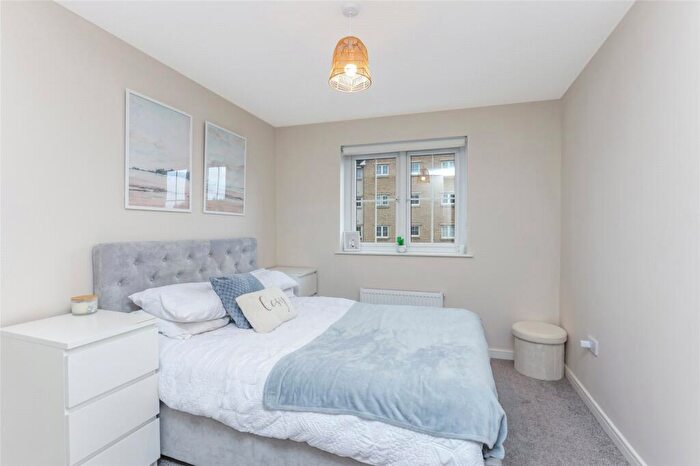 2 Bedroom Flat For Sale In Inverleith Crescent, Eastfield, Glasgow, G32