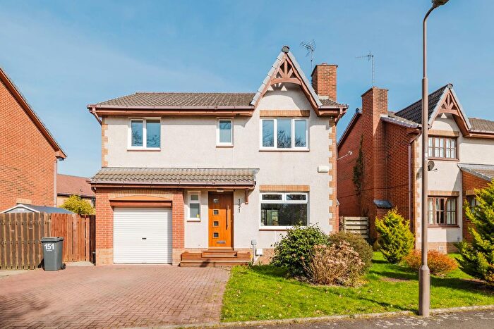 4 Bedroom Detached House To Rent In Guardwell Crescent, Edinburgh, EH17