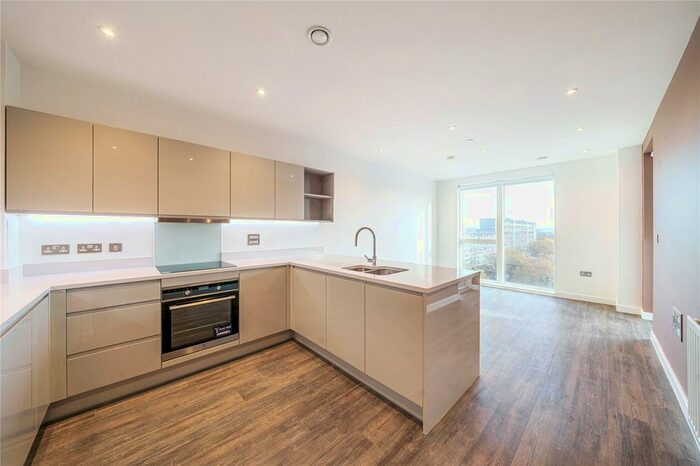 1 Bedroom Flat To Rent In Thurlow Street, London, SE17