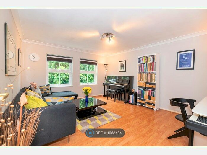 1 Bedroom Flat To Rent In Helena Place, London, E9
