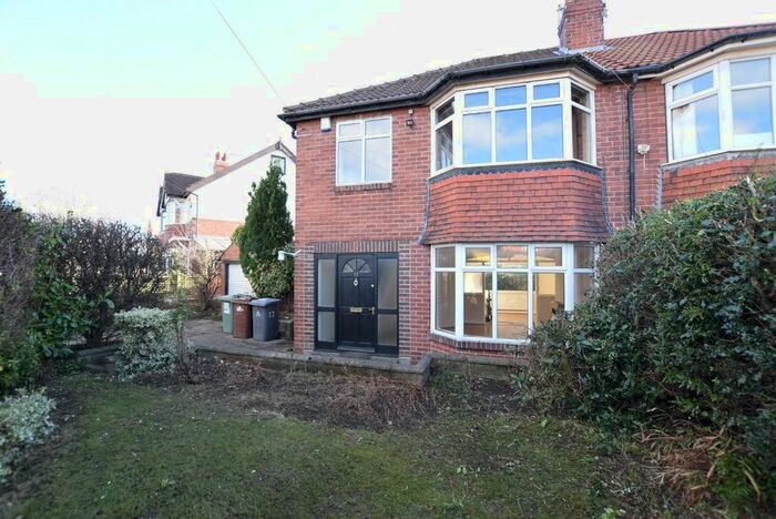 3 Bedroom Semi-Detached House To Rent In Moor Grange Drive, Leeds, West Yorkshire LS16