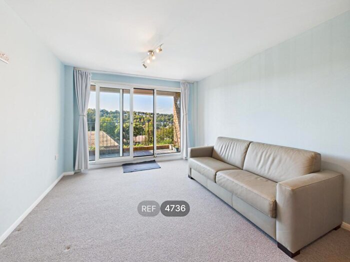 2 Bedroom Flat To Rent In Highdown Court, Varndean Drive, Brighton, BN1