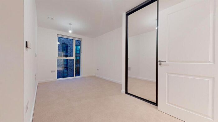 2 Bedroom Apartment To Rent In Mahindra Way, Beckton, London, E6