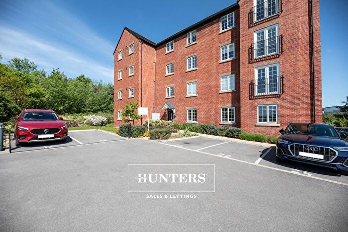 2 Bedroom Flat For Sale In Leeming Place, Castleford, WF10