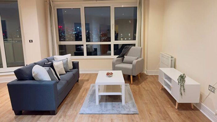 2 Bedroom Flat To Rent In Wards Wharf Approach, London, E16