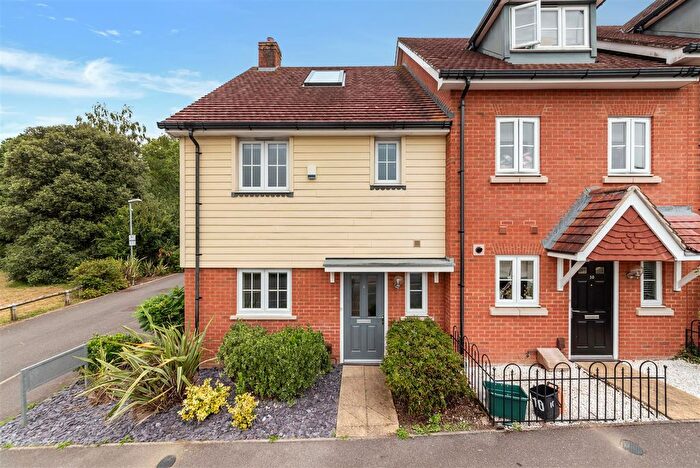 3 Bedroom Property To Rent In Dame Kelly Holmes Way, Tonbridge, TN9