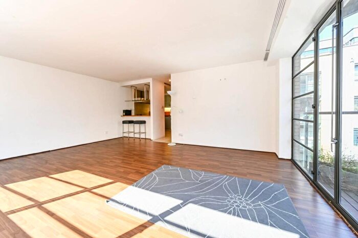 2 Bedroom Flat To Rent In New Wharf Road, King's Cross, London, N1