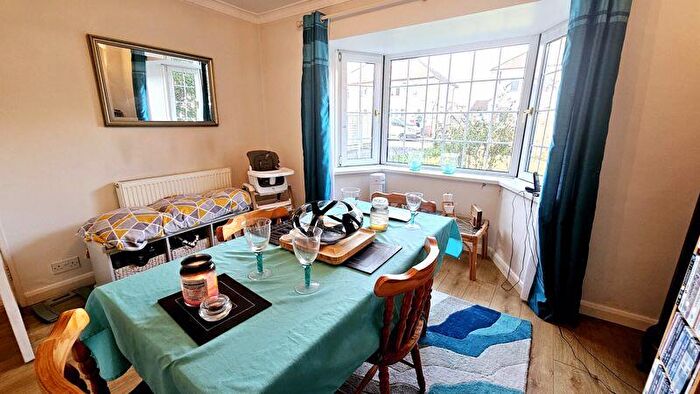 3 Bedroom Semi-Detached House For Sale In Westfield Street, Hereford, HR4