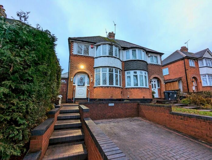 3 Bedroom Semi-Detached House To Rent In Calshot Road, Great Barr, Birmingham, B42