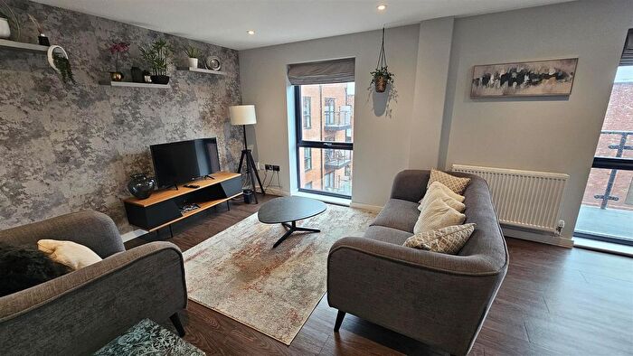 2 Bedroom Flat To Rent In Icona, Redeness Street, York, YO31