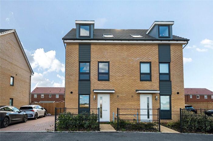 3 Bedroom Town House To Rent In Four Acre Drive, Houghton Conquest, Bedford, MK45