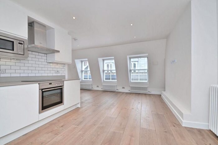2 Bedroom Flat To Rent In New Row, Covent Garden, WC2N