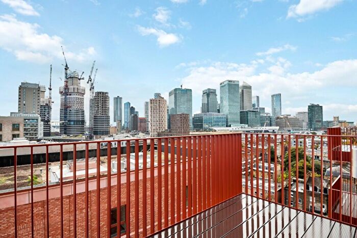 1 Bedroom Apartment To Rent In Quest House, Escapade Place, London, E14