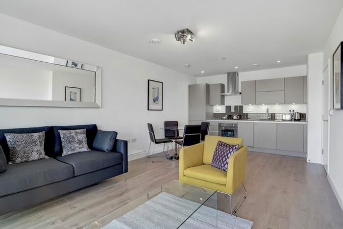 1 Bedroom Flat To Rent In Great Eastern Road, London, E15