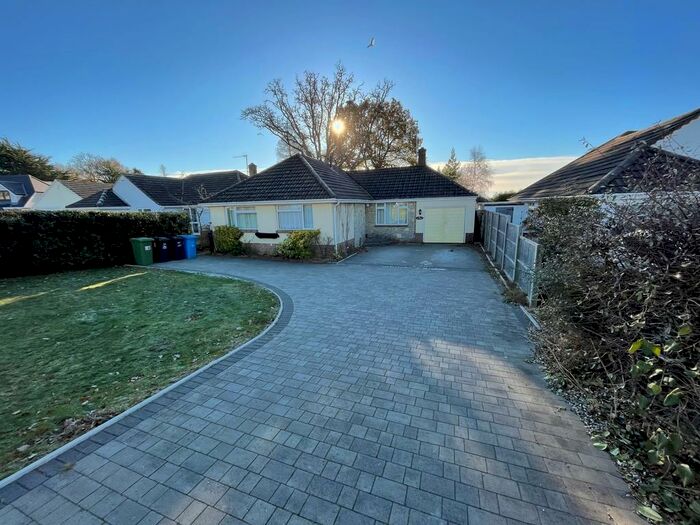 2 Bedroom Detached Bungalow To Rent In Steepleton Road, Broadstone, BH18