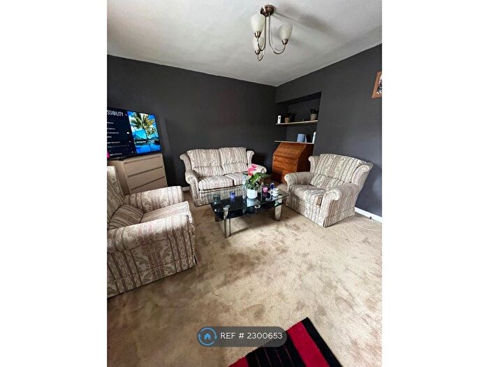 4 Bedroom Semi-Detached House To Rent In Lincoln Road, Northwood, HA6