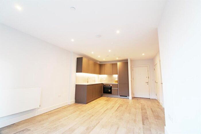 2 Bedroom Apartment To Rent In Palmer Street, Reading, RG1