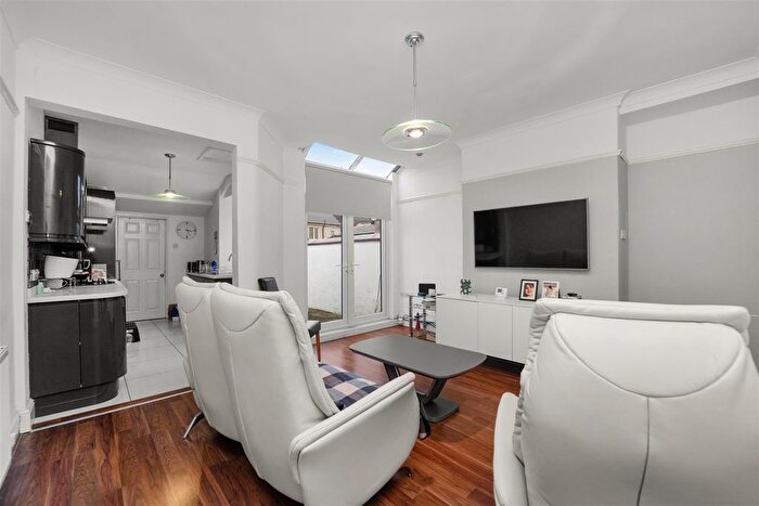 3 Bedroom Terraced House For Sale In Queen Street, Whalley, BB7