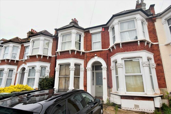 Studio To Rent In Broadfield Road, London, SE6