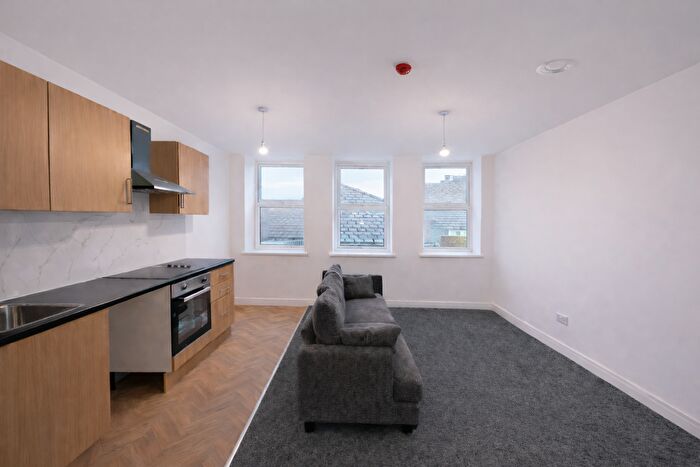 1 Bedroom Flat To Rent In Commercial Street, Newport, NP20