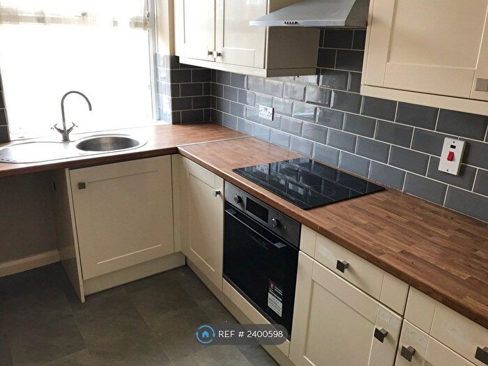 1 Bedroom Flat To Rent In Portland Place, Hastings, TN34