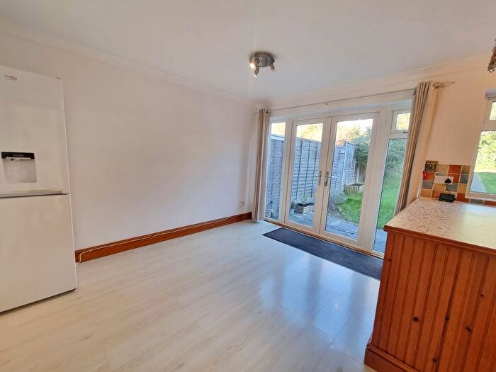 3 Bedroom Terraced House For Sale In Maylin Close, Hitchin, Hertfordshire, SG4