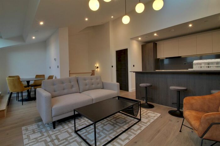 2 Bedroom Flat To Rent In The Lancaster, Snow Hill Wharf, Shadwell Street, B4