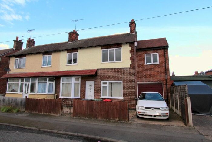 4 Bedroom Semi-Detached House To Rent In King Street, Beeston, Nottingham, NG9