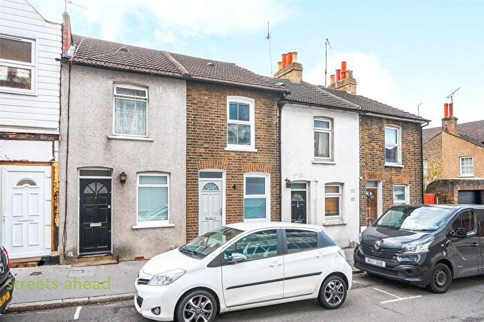 2 Bedroom Terraced House To Rent In Laud Street, Croydon, CR0