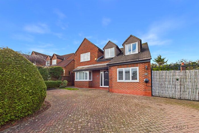 5 Bedroom Detached House For Sale In Britannia Drive, Stretton, DE13