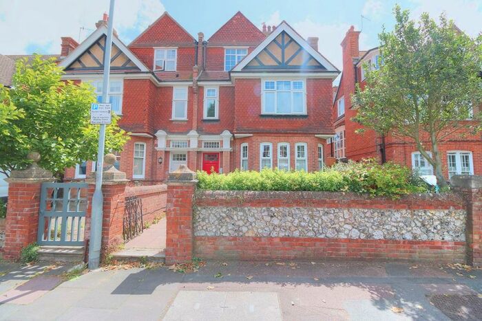 2 Bedroom Apartment To Rent In Old Orchard Road, Old Orchard Road, Eastbourne, BN21