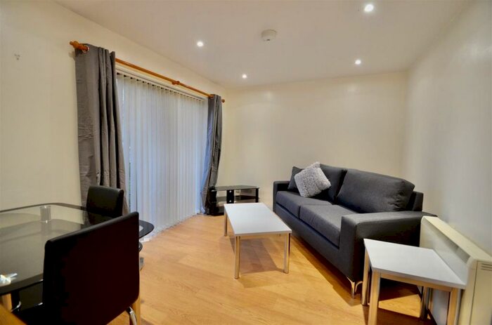 1 Bedroom Apartment To Rent In Teal Wharf, Castle Marina, NG7