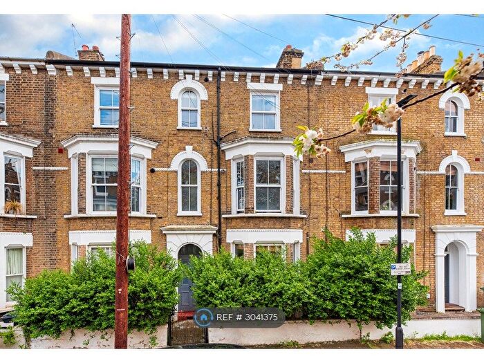 1 Bedroom Flat To Rent In Chantrey Road, London, SW9