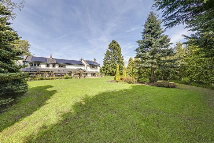 6 Bedroom Detached House For Sale In Alden Road, Rossendale, BB4