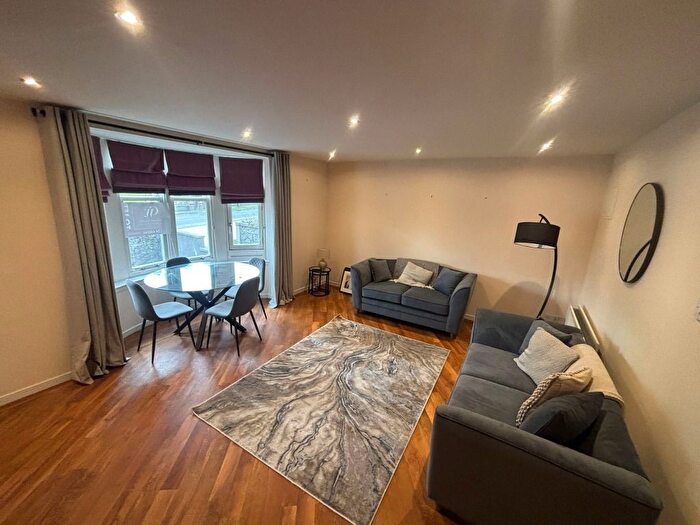 2 Bedroom Flat To Rent In Earls Court, Anderson Drive, West End, Aberdeen, AB15