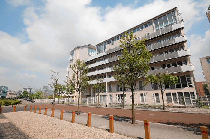 2 Bedroom Apartment To Rent In Apartment, Royal Quay, L3