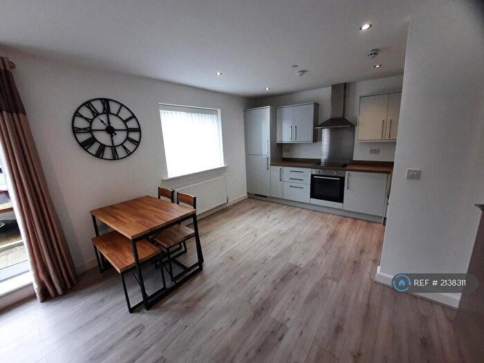 2 Bedroom Flat To Rent In Farrier Close, Swinton, Manchester, M27